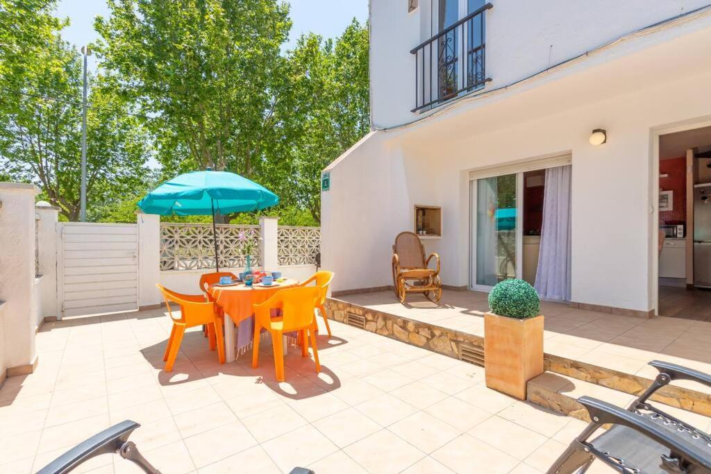 Casa Con Barbacoa, A 5 Minutos Del Centro Y El Mar En Coche, Trabuc Villa Empuriabrava Bagian luar foto